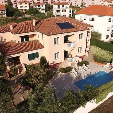 In With Balcony, Air Conditioning, Wifi 858-1 Zara