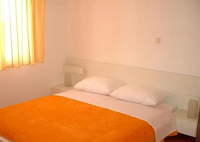 In With Balcony, Air Conditioning, Wifi 858-1 Apartamento *