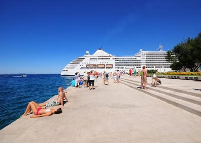 In With Balcony, Air Conditioning, Wifi 858-1 شقة *