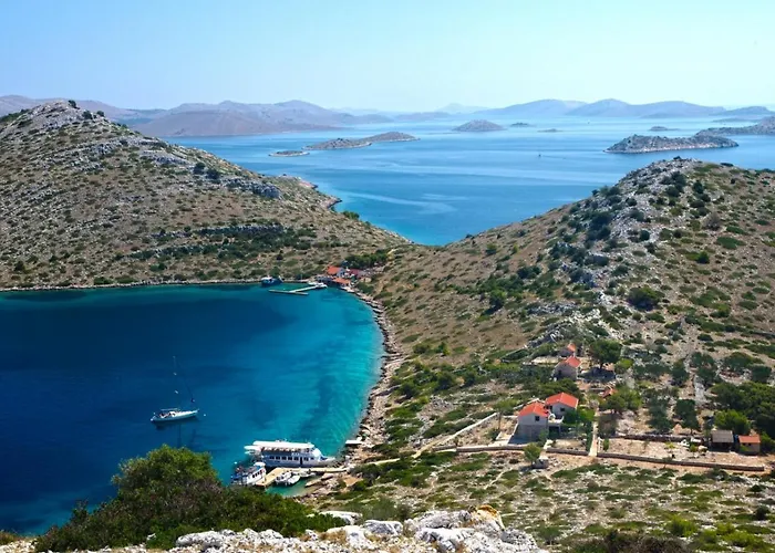 In With Balcony, Air Conditioning, Wifi 858-1 * زادار